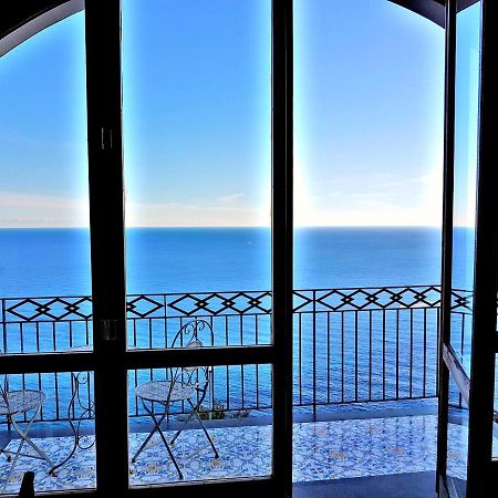 Casa Vacanza "Positano" A Фуроре Экстерьер фото