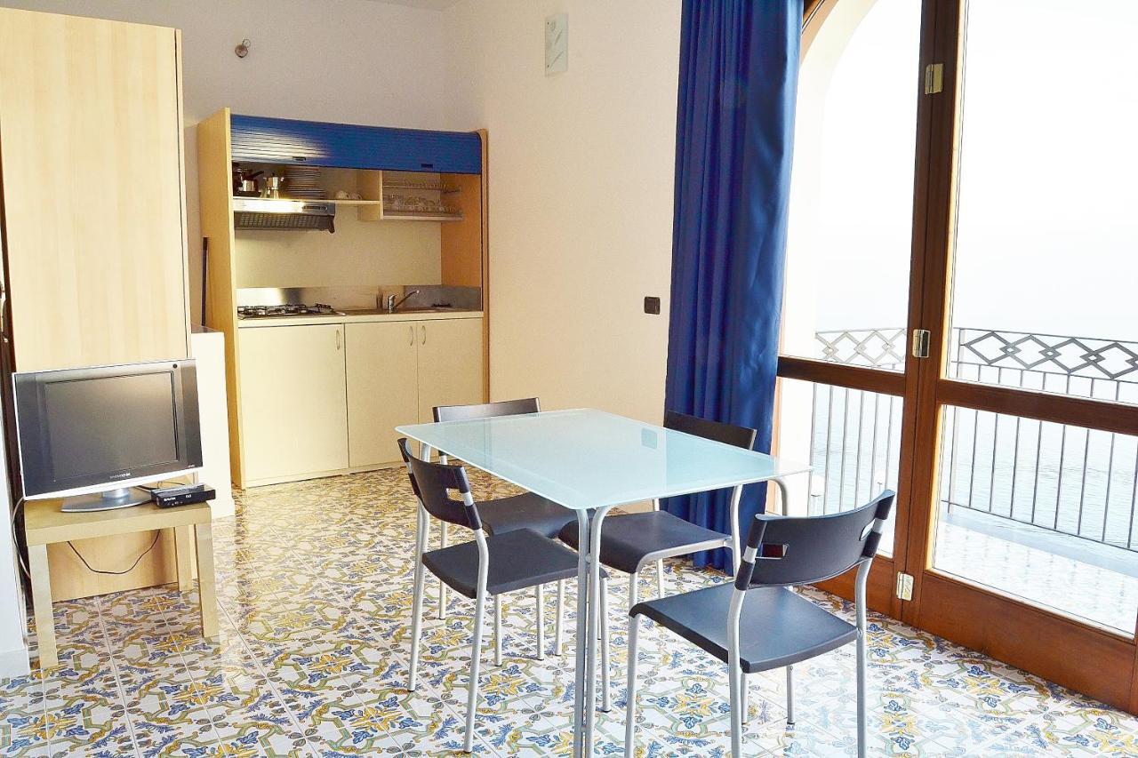 Casa Vacanza "Positano" A Фуроре Экстерьер фото